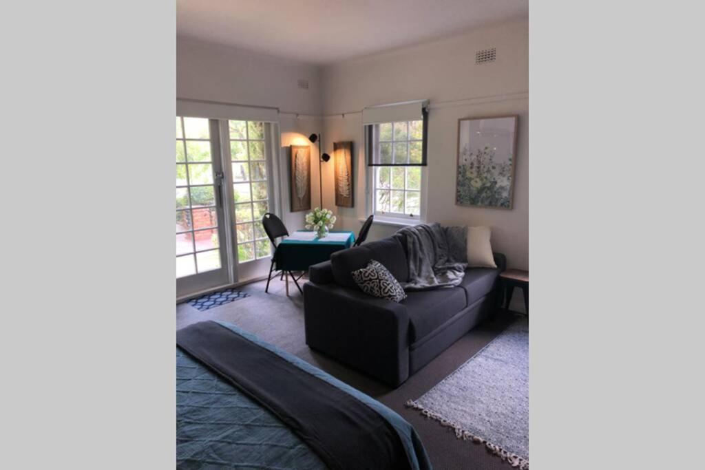 East Melbourne City Studio - Amazing Location & Sunny Charm Apartment Exterior photo