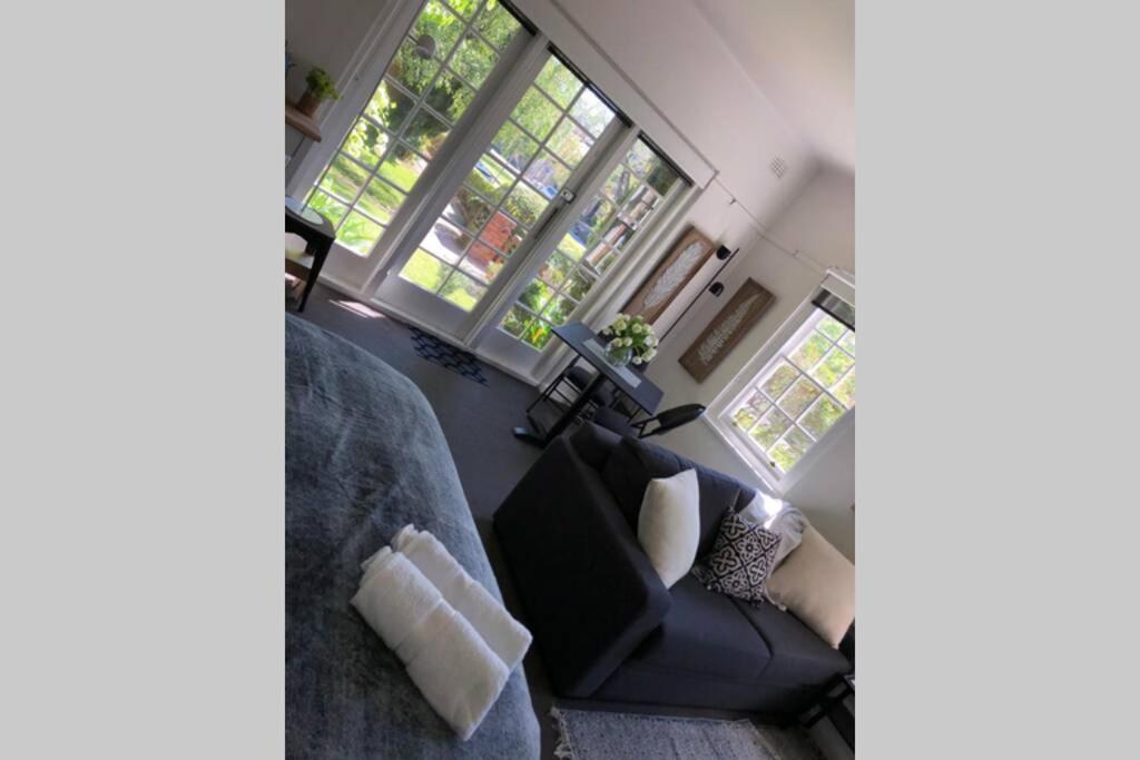 East Melbourne City Studio - Amazing Location & Sunny Charm Apartment Exterior photo